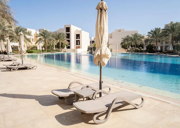Luxurious Private Getaway In Mangroovy Appartement *